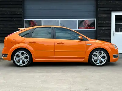 Ford Focus - Thumbnail 8