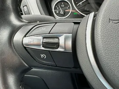 BMW 3 Serie - Thumbnail 18