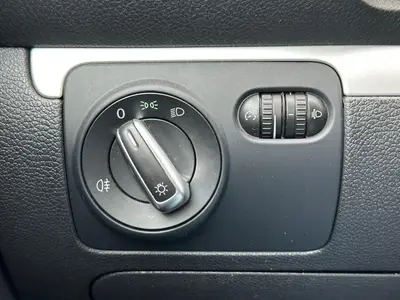 Volkswagen Scirocco - Thumbnail 18