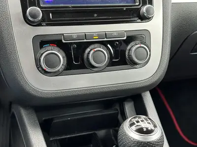 Volkswagen Scirocco - Thumbnail 23