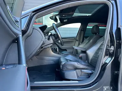 Volkswagen Golf - Thumbnail 11