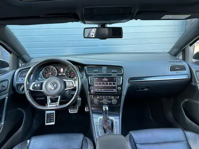 Volkswagen Golf - Thumbnail 13