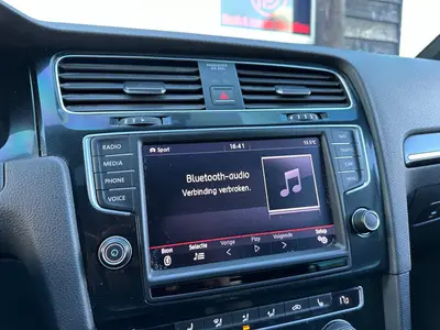 Volkswagen Golf - Thumbnail 20