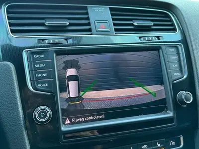 Volkswagen Golf - Thumbnail 22