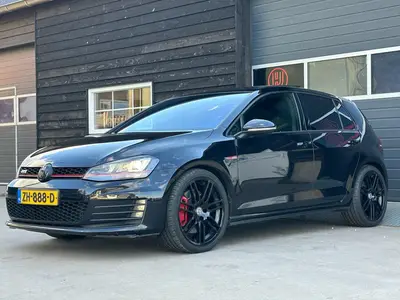 Volkswagen Golf - Thumbnail 33