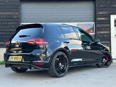 Volkswagen Golf - Thumbnail 5