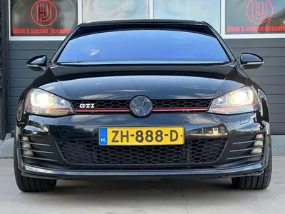 Volkswagen Golf - Thumbnail 6