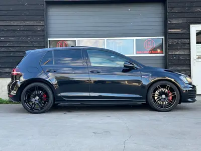 Volkswagen Golf - Thumbnail 9