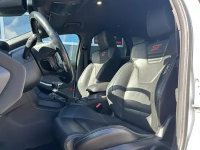 Ford FOCUS Wagon - Thumbnail 12