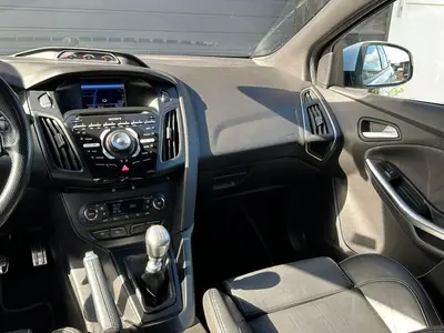 Ford FOCUS Wagon - Thumbnail 14