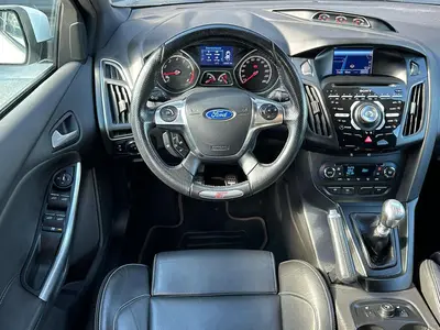 Ford FOCUS Wagon - Thumbnail 16