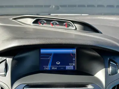 Ford FOCUS Wagon - Thumbnail 19