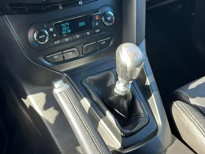 Ford FOCUS Wagon - Thumbnail 22