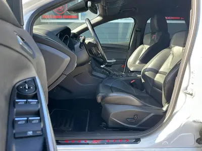 Ford FOCUS Wagon - Thumbnail 10