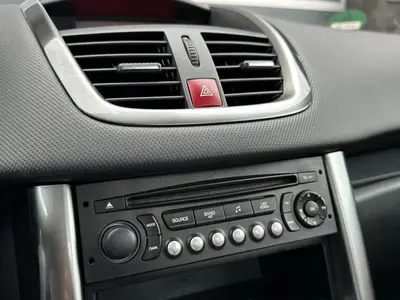 Peugeot 207 - Thumbnail 18