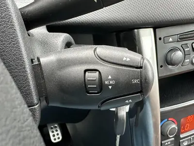 Peugeot 207 - Thumbnail 23