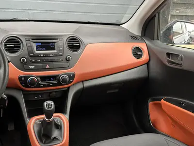 Hyundai i10 - Thumbnail 13