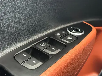 Hyundai i10 - Thumbnail 23