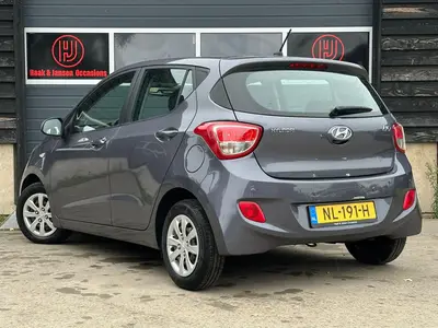 Hyundai i10 - Thumbnail 4