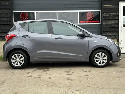 Hyundai i10 - Thumbnail 8