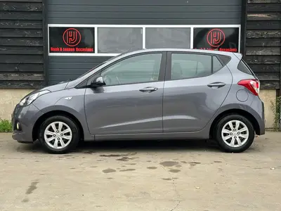 Hyundai i10 - Thumbnail 9