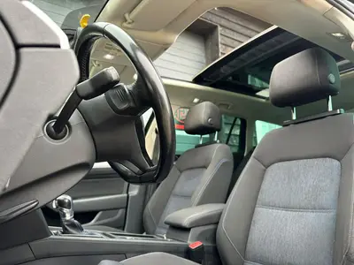 Volkswagen Passat - Thumbnail 12