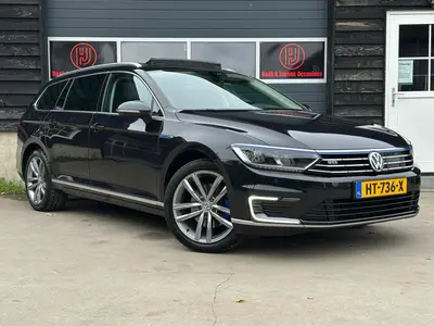 Volkswagen Passat - Thumbnail 3