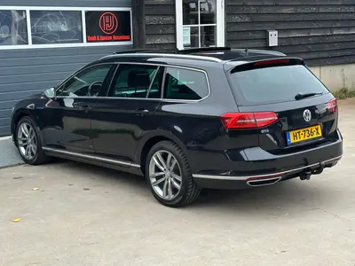 Volkswagen Passat - Thumbnail 31