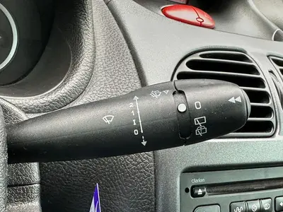 Peugeot 206 - Thumbnail 17