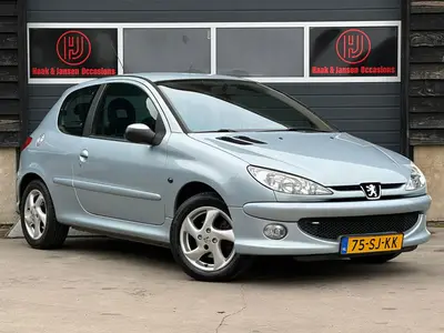 Peugeot 206 - Thumbnail 3