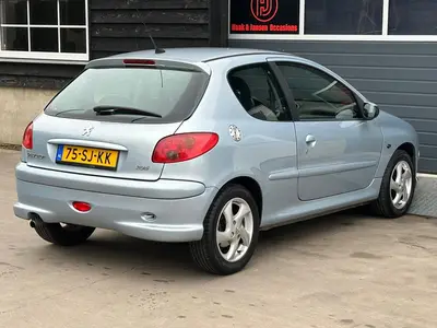 Peugeot 206 - Thumbnail 27