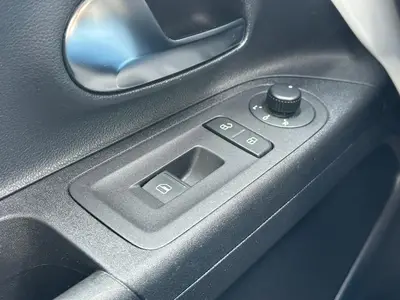 Volkswagen up! - Thumbnail 16
