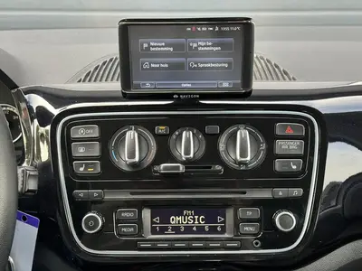 Volkswagen up! - Thumbnail 21