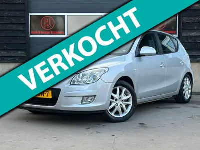 Hyundai i30 - Thumbnail 1