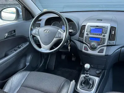 Hyundai i30 - Thumbnail 14