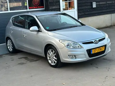 Hyundai i30 - Thumbnail 25