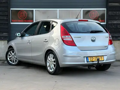 Hyundai i30 - Thumbnail 4