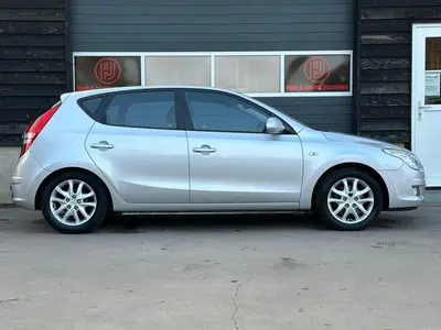 Hyundai i30 - Thumbnail 6