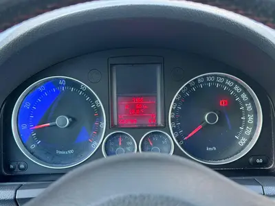 Volkswagen Golf - Thumbnail 23