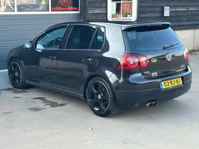 Volkswagen Golf - Thumbnail 28