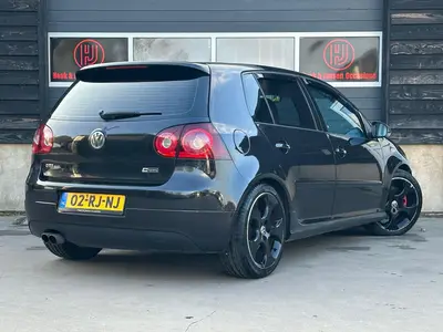 Volkswagen Golf - Thumbnail 5