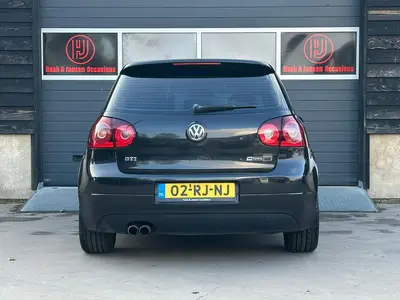 Volkswagen Golf - Thumbnail 9