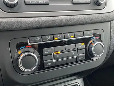 Volkswagen Tiguan - Thumbnail 18