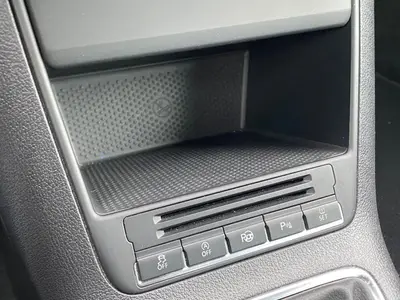 Volkswagen Tiguan - Thumbnail 19
