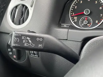 Volkswagen Tiguan - Thumbnail 25