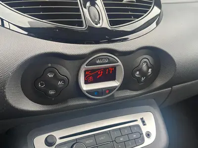 Renault Twingo - Thumbnail 17