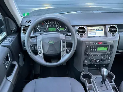 Land Rover Discovery - Thumbnail 17