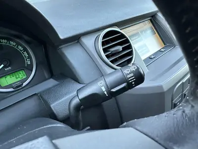 Land Rover Discovery - Thumbnail 25