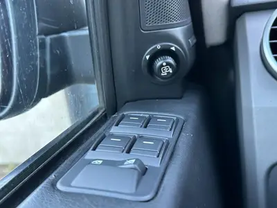 Land Rover Discovery - Thumbnail 28