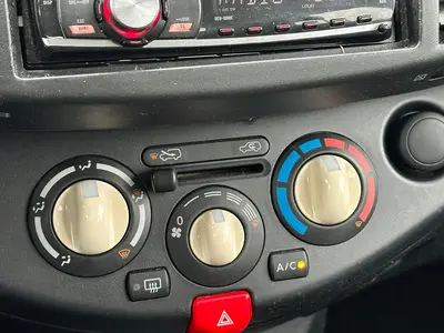 Nissan Micra - Thumbnail 19